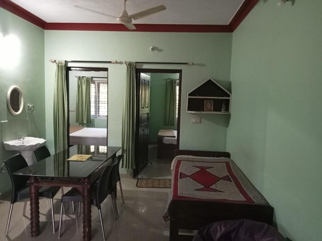 Krupa Homestay 마디케리 외부 사진